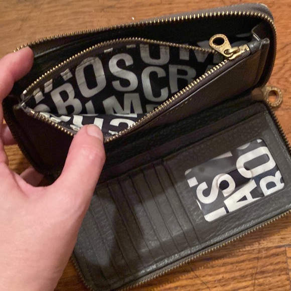 SOLD! Marc by Marc Jacob’s Leather Wallet - Picture 3 of 6